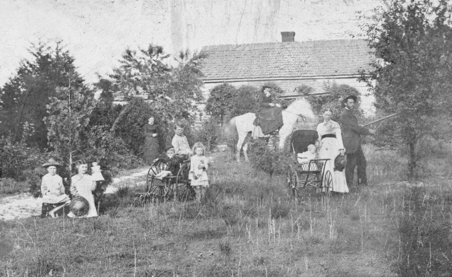 17.Mobley family at Sedgefield c. 1885 redo