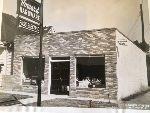 20. Howard Hardware, Bank Street, 1953