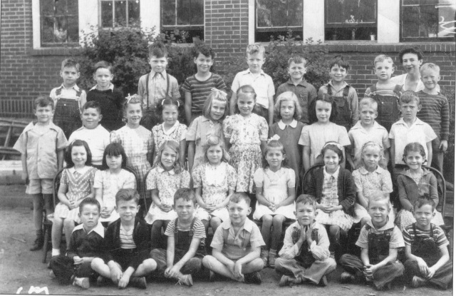 22. Smyrna Elementary School, First Grade, Mrs. Hunt, teacher, 1944