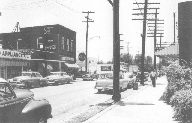 Downtown Smyrna looking south c. 1956