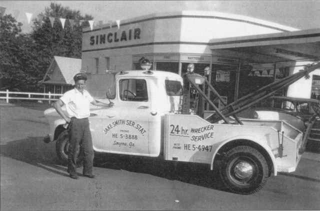 9. Jan Smith Service Station, Oakdale, South Atlanta Road at Young Street