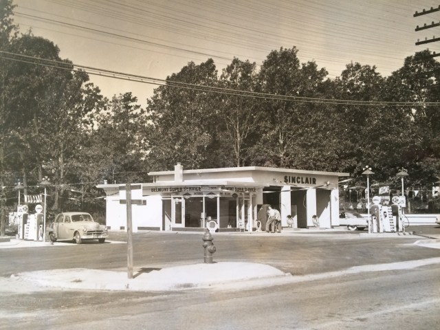 9. Sinclair Gasoline Station, Atlanta at Cherokee Rd.